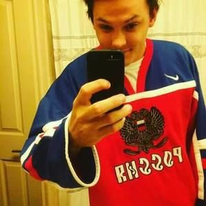 Meet your Posher, Max